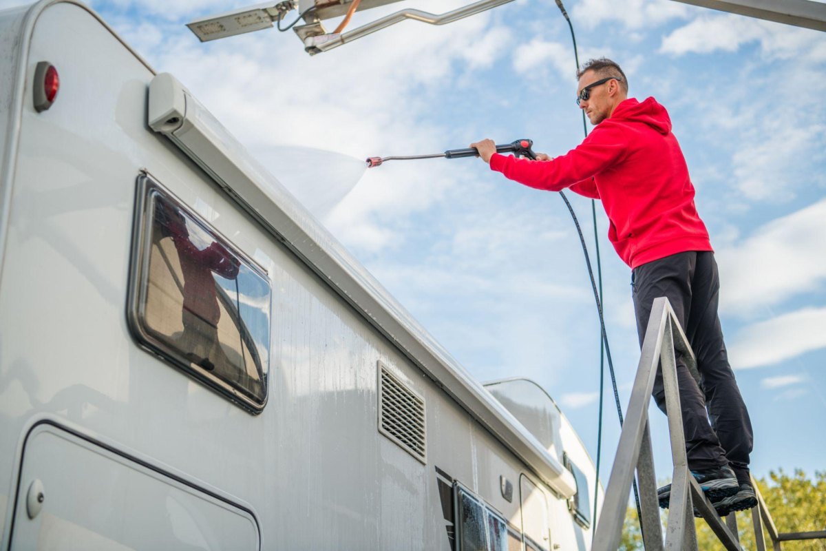 RV exterior cleaning and inspection