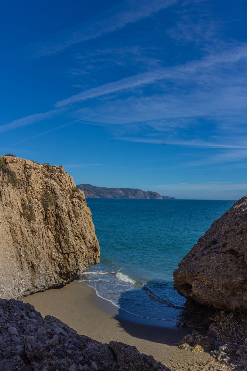 California RV parks beside rocky coastline and ocean views