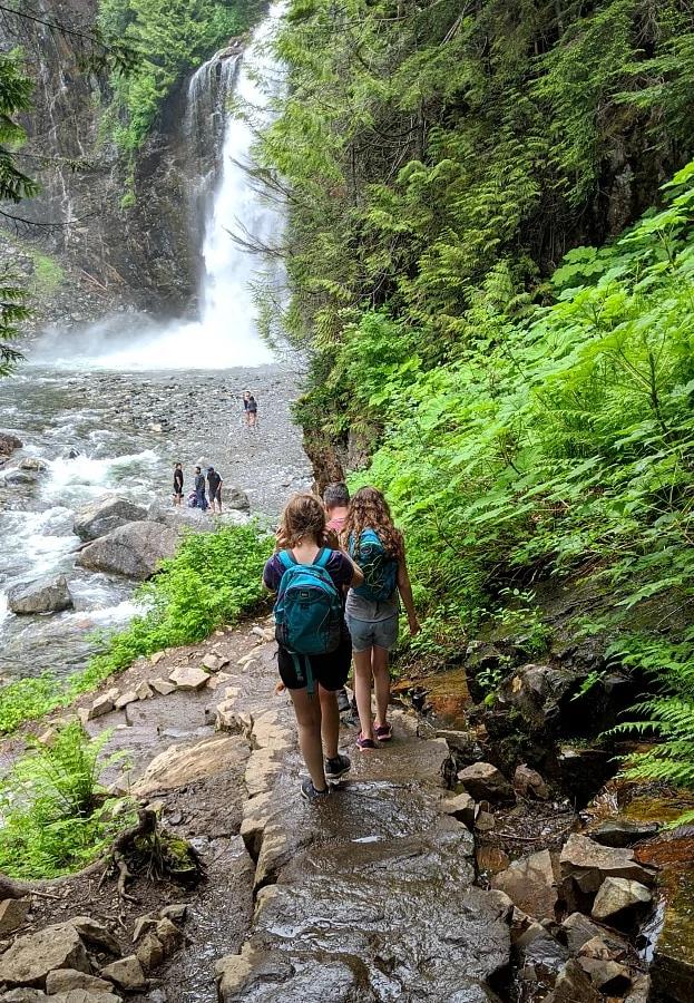 Franklin Falls waterfall family hike