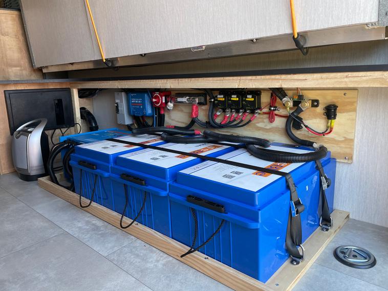 RV lithium battery bank