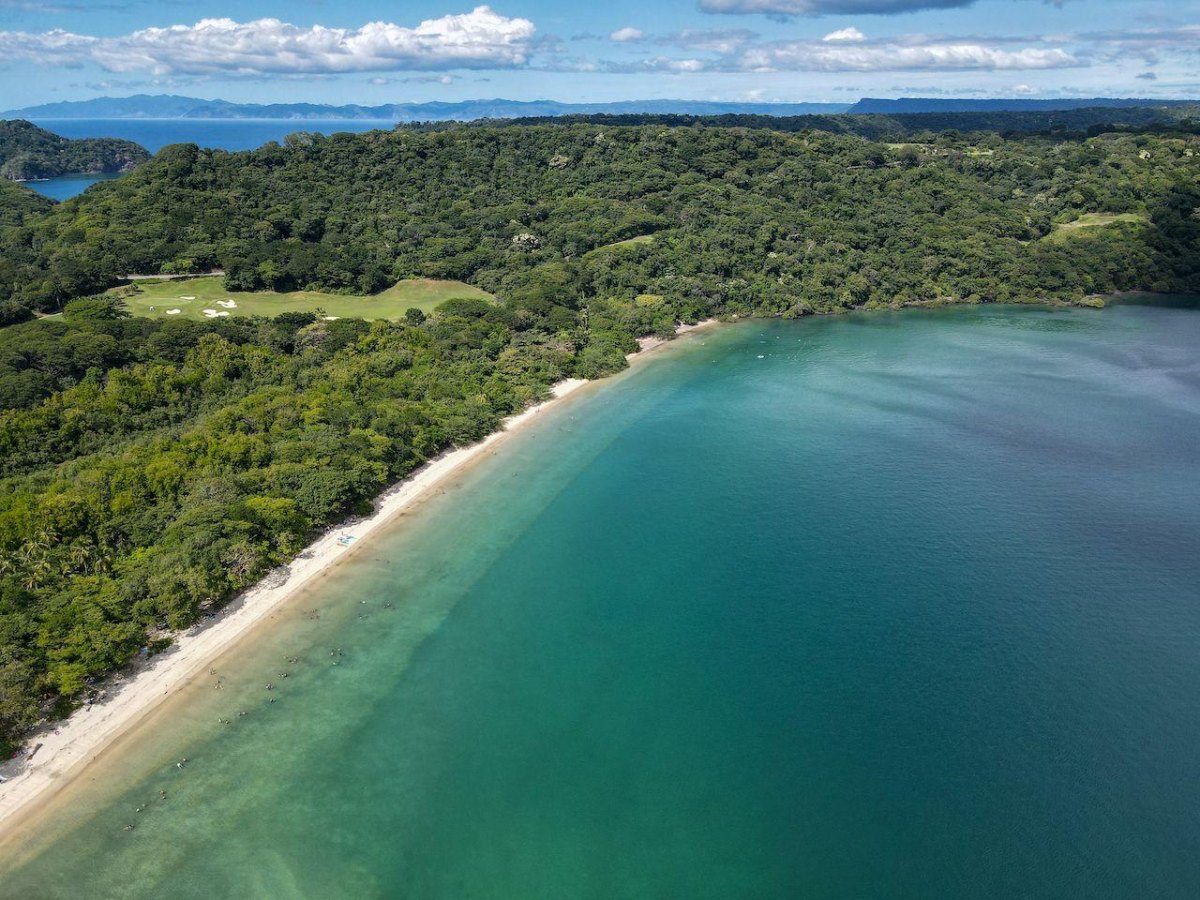 Playa Nacascolo calm bay
