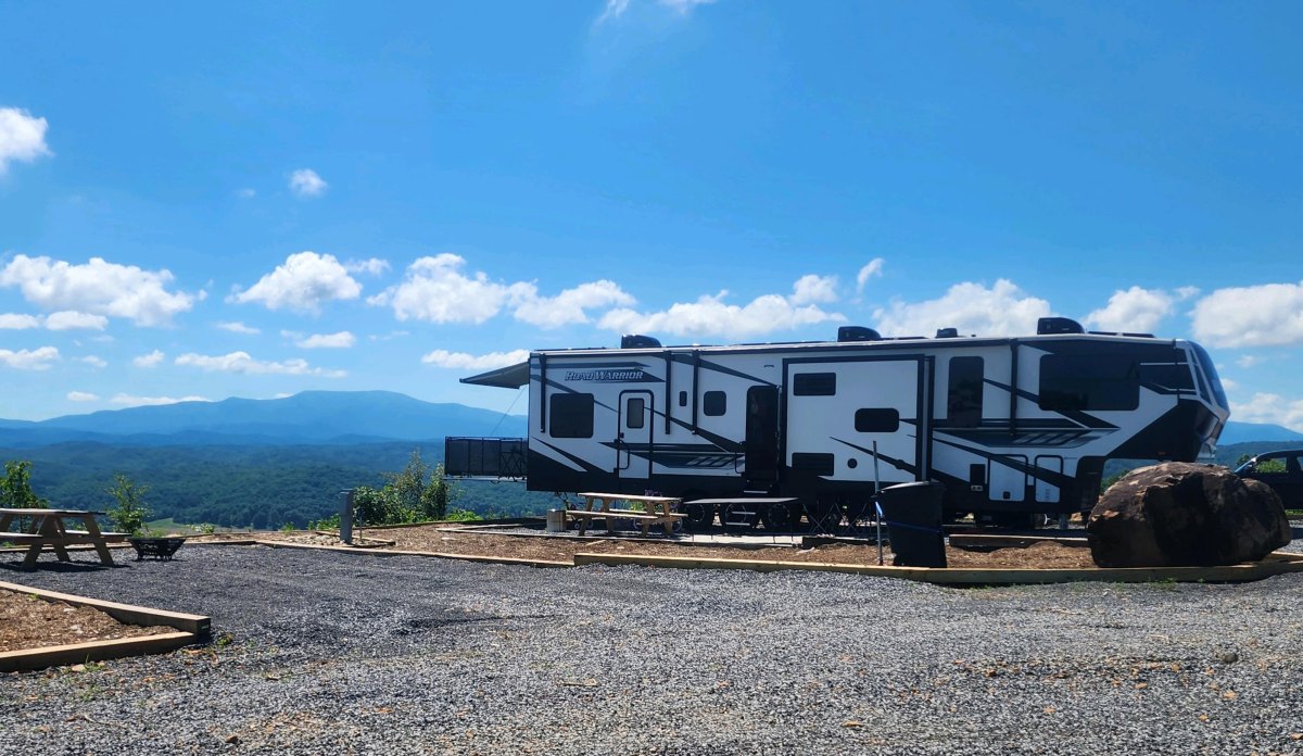 RV scenic mountain overlook