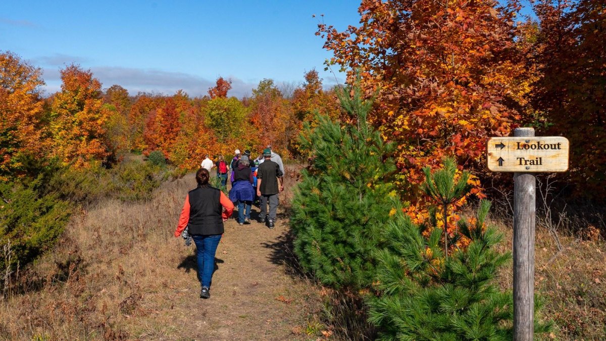 Sleeping Bear Dunes fall hiking route