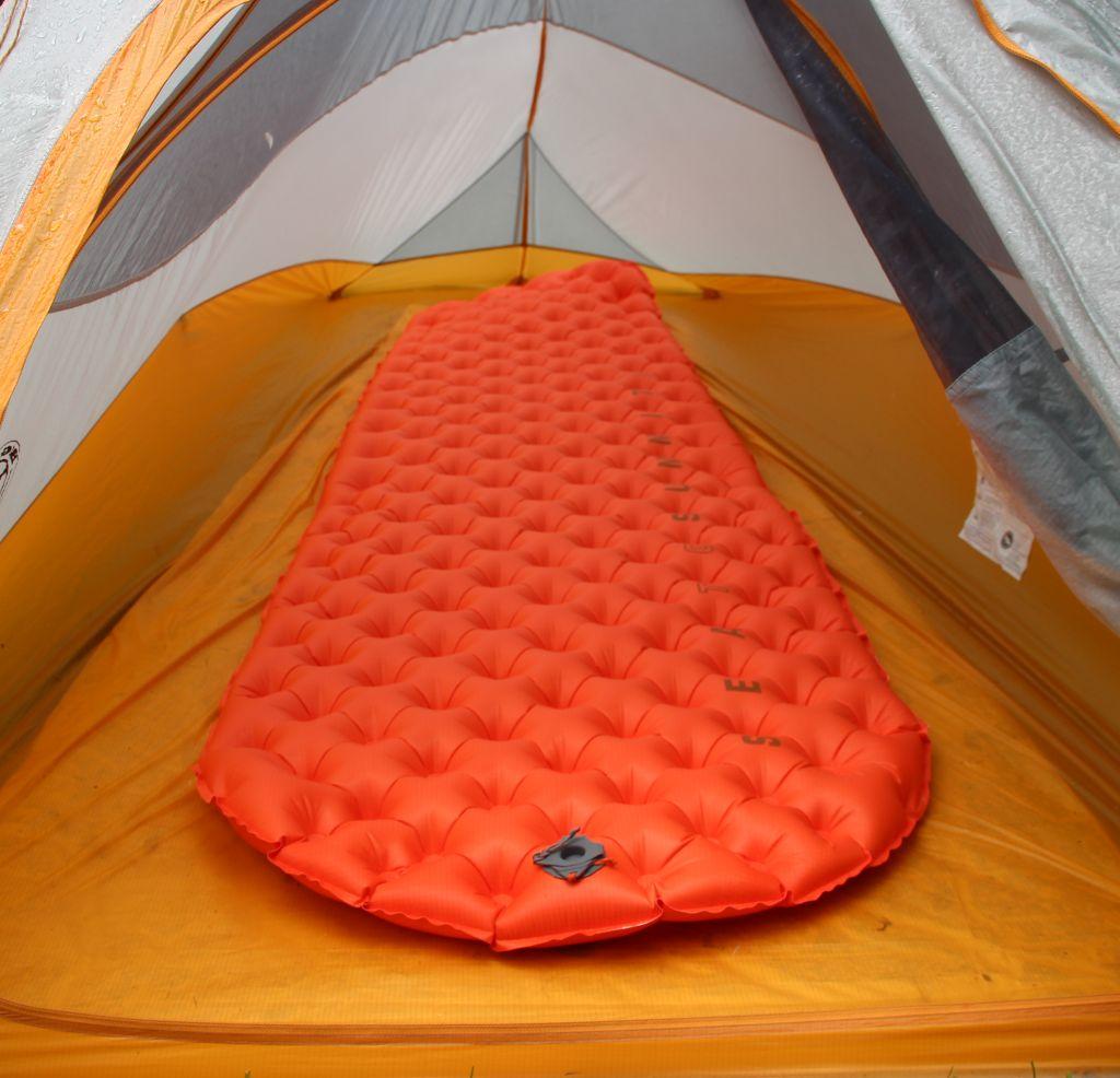 Inflatable sleeping pad camping