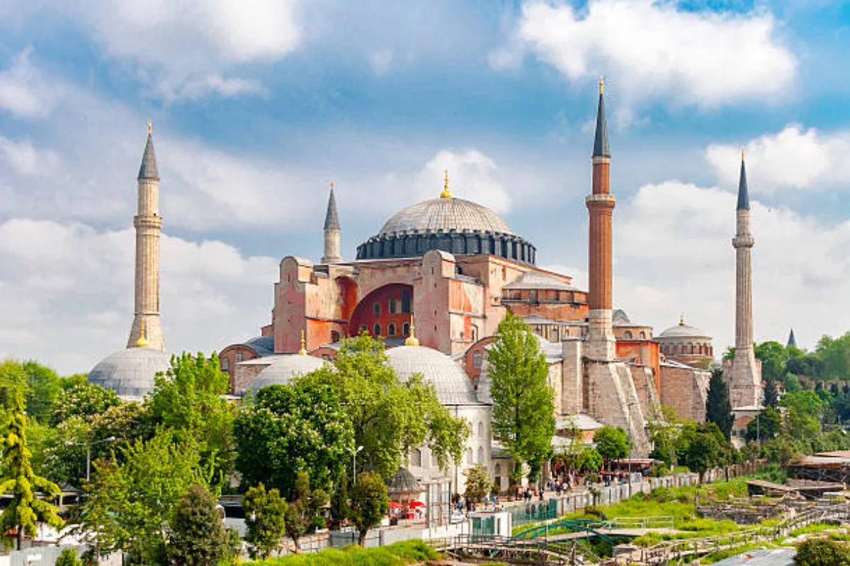 Hagia Sophia and Istanbul skyline