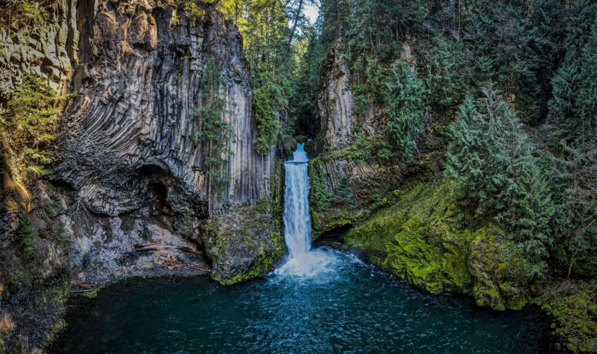 Toketee Falls basalt Oregon