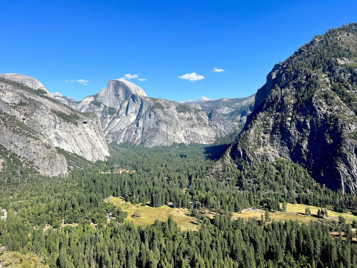 Yosemite valley and Half Dome view