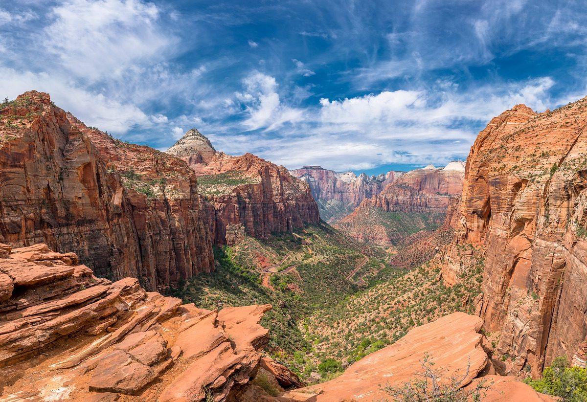 Zion red cliffs and canyon trail